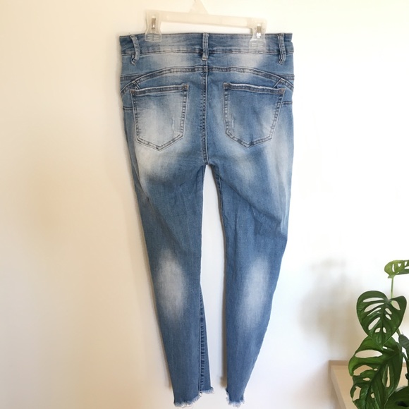 Low Rise Push Up Distressed Skinny Jeans - Picture 2 of 4